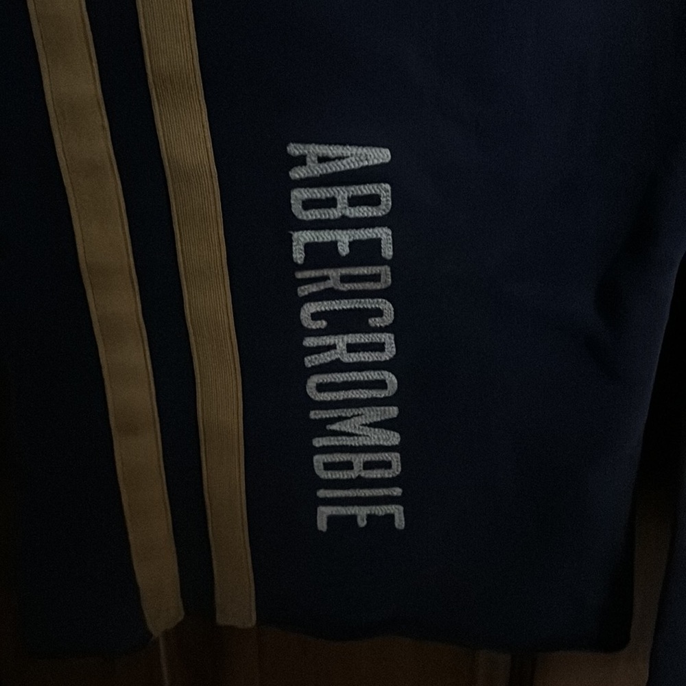 A&F sweatpants🙌🏻 - Picture 2 of 7